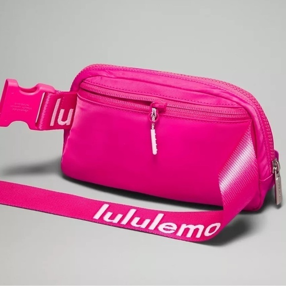 Lululemon Sonic Pink Wordmark Logo Everywhere Belt Bag Nwt - Picture 4 of 6